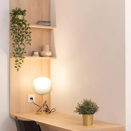 Wazemmes - Functional With Parking Space! * 릴