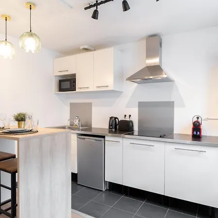 Wazemmes - Functional With Parking Space! * 릴