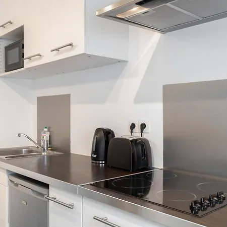 Wazemmes - Functional With Parking Space! 릴