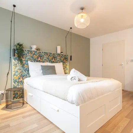 Appartement Wazemmes - Functional With Parking Space!